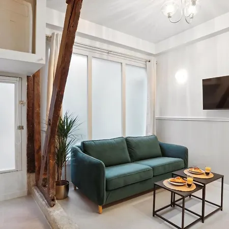 Apartment Typical And Charming In